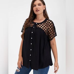 Solid Button Cut Out Round Neck Blouse - 4XL/26 NWT